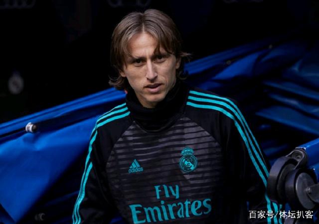 逆天乌龙！开场仅32秒町田泽维亚队长昌子源回传攻破自家大门